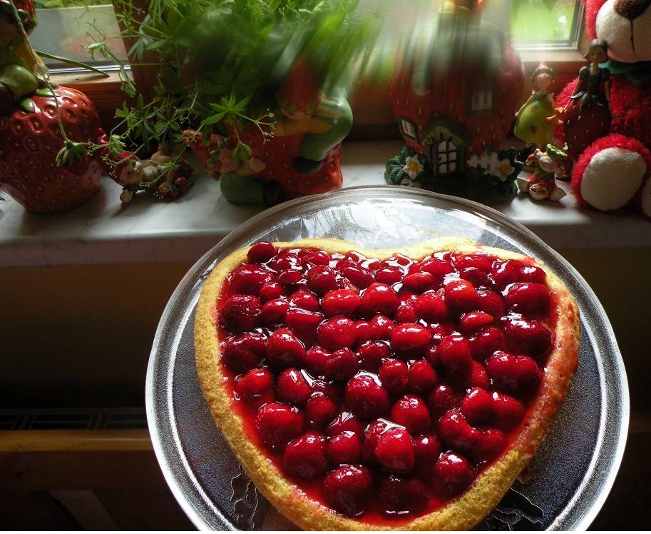 Erdbeerherz Rezept - ichkoche.de Erdbeerherz Rezept - ichkoche.de