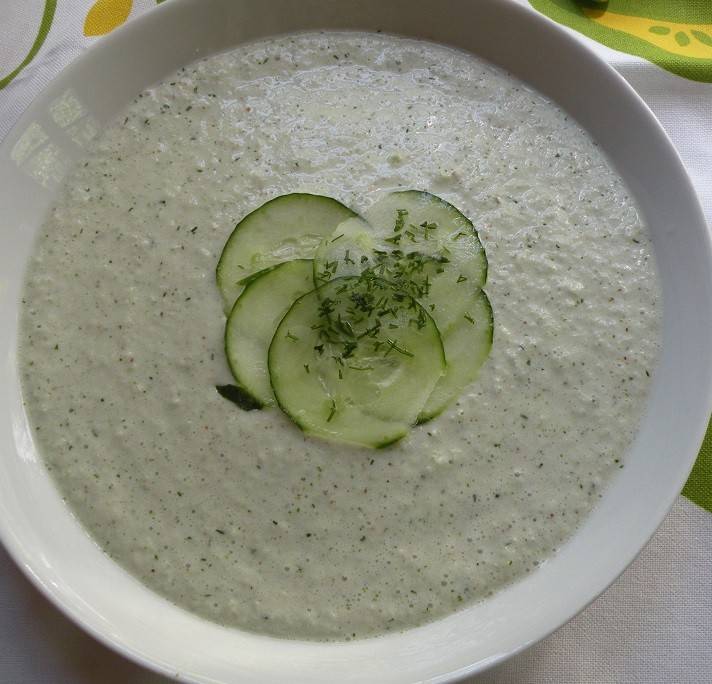 Gurkensuppe