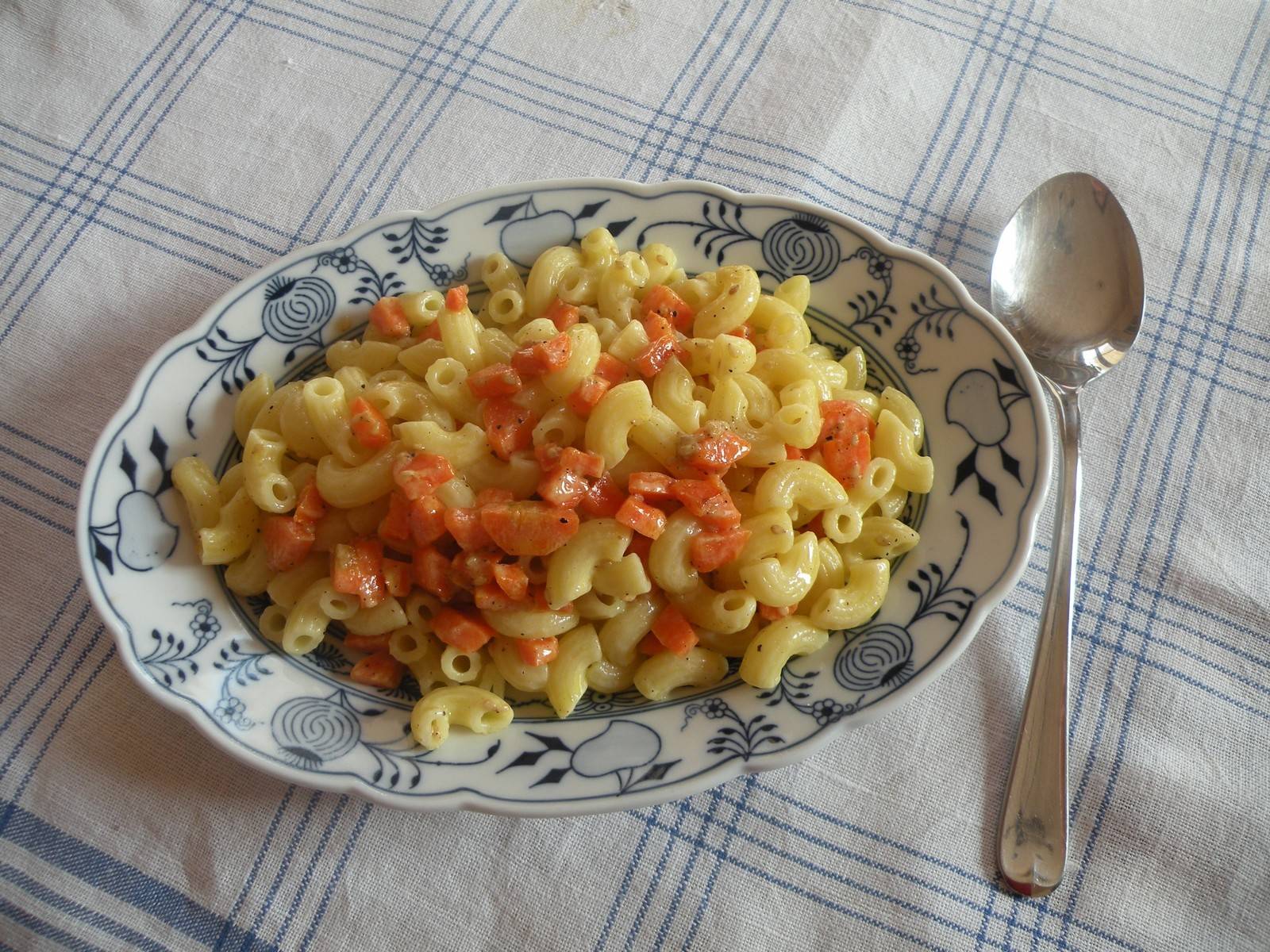 Vegane Karottennudeln