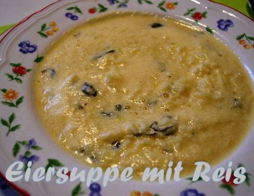 Eiersuppe mit Reis