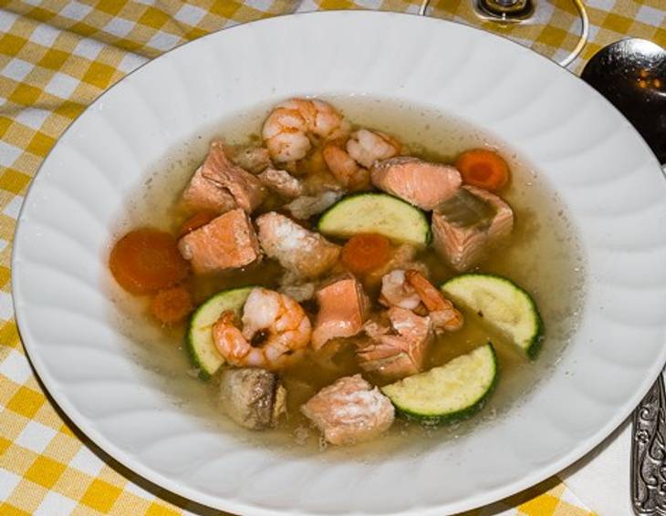 Fischsuppe mit Gemüse