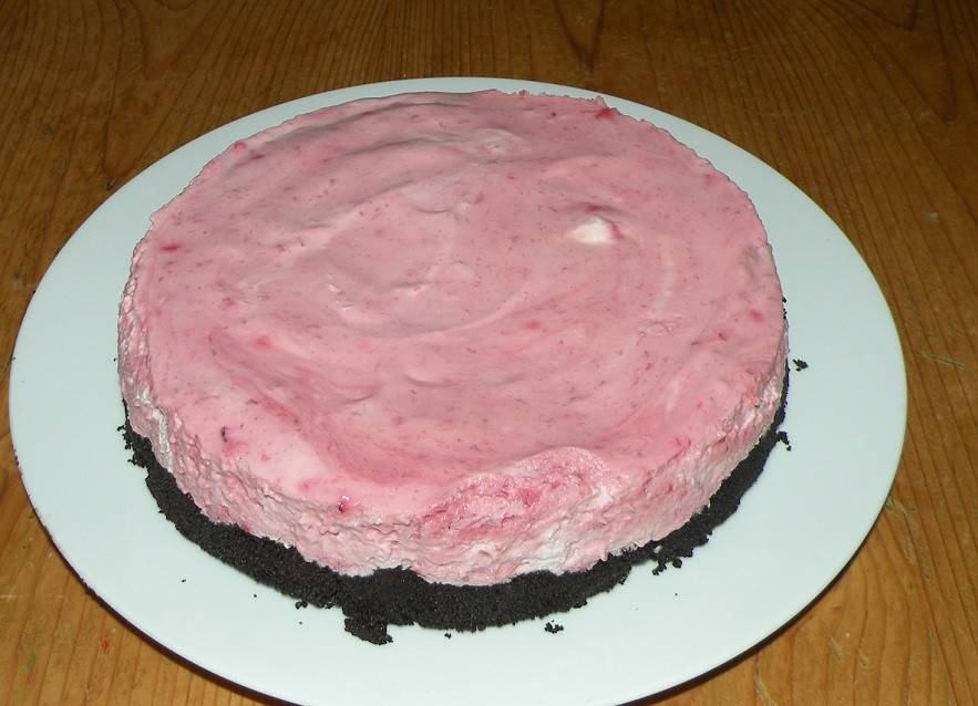 Oreo-Himbeer-Schaum-Torte