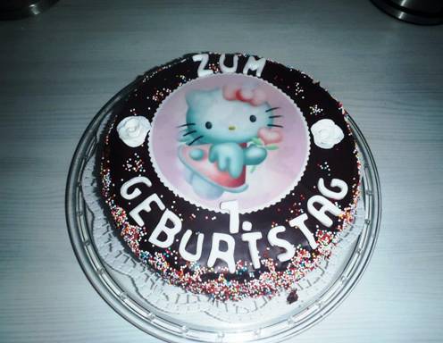 Schokoladetorte für Hello Kitty Fans