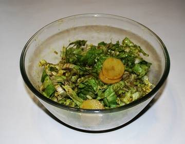 Endiviensalat mit warmen Erdäpfeln Endiviensalat mit warmen Erdäpfeln