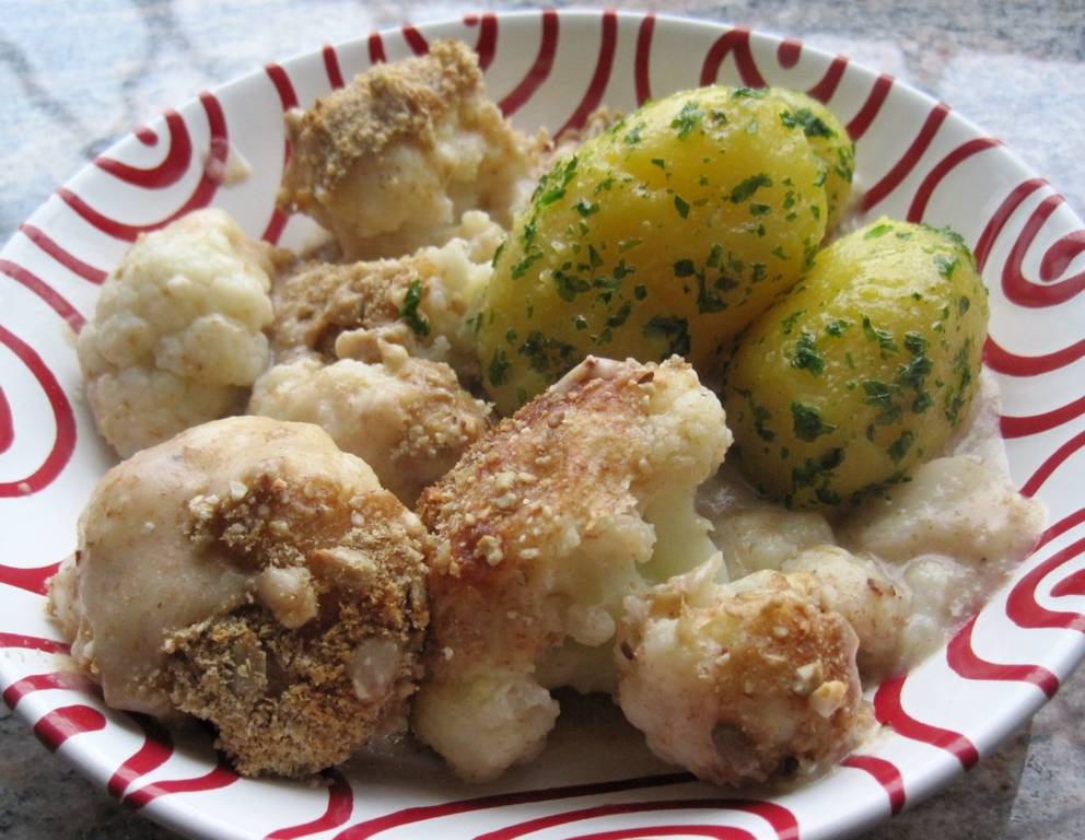 Karfiolgratin mit Petersilkartoffeln Karfiolgratin mit Petersilkartoffeln