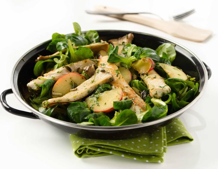 Hühnerstreifen-Salat mit Kräuterseitlingen Hühnerstreifen-Salat mit Kräuterseitlingen