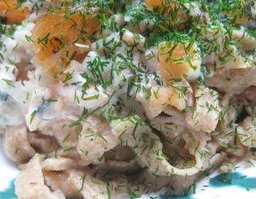 Kren-Nudeln mit Räucherlachspesto Kren-Nudeln mit Räucherlachspesto