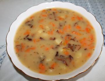 Erdäpfel-Eierschwammerl-Suppe