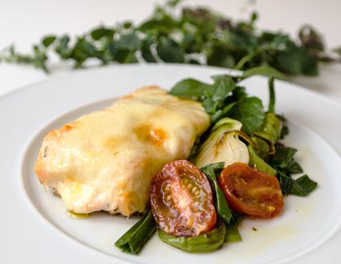 Überbackenes Lachsfilet mit Schmorgemüse Rezept
