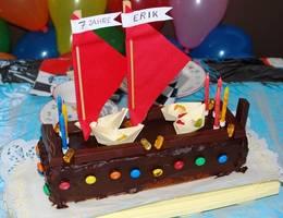 Piratenschiff-Torte