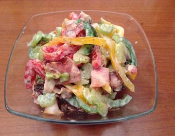 Sellerie-Schinken-Salat Sellerie-Schinken-Salat