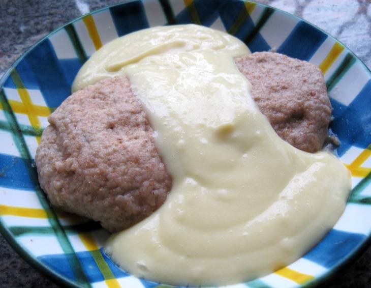 Germknödel mit Vanillesauce vegan