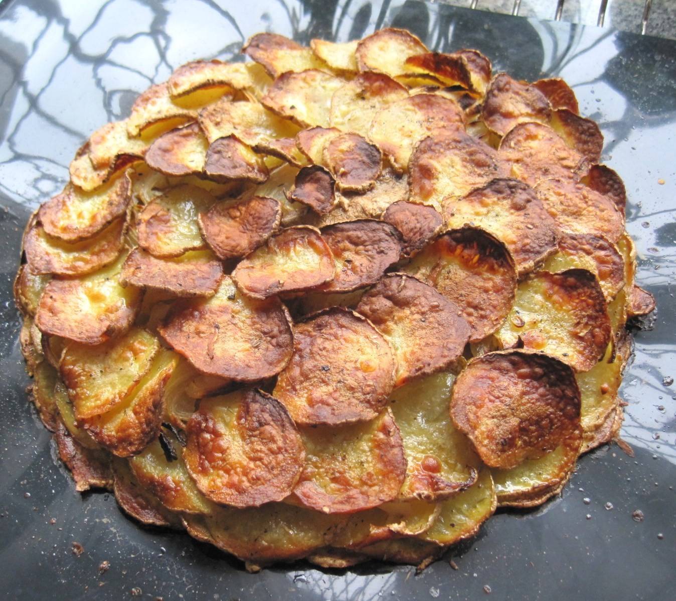 Knusprige Kartoffel-Zwiebel-Torte