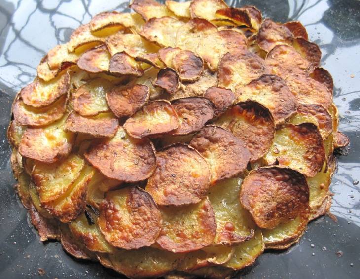 Knusprige Kartoffel-Zwiebel-Torte Knusprige Kartoffel-Zwiebel-Torte