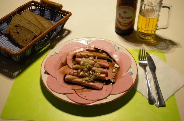 Extrawurst mit Essig & Öl