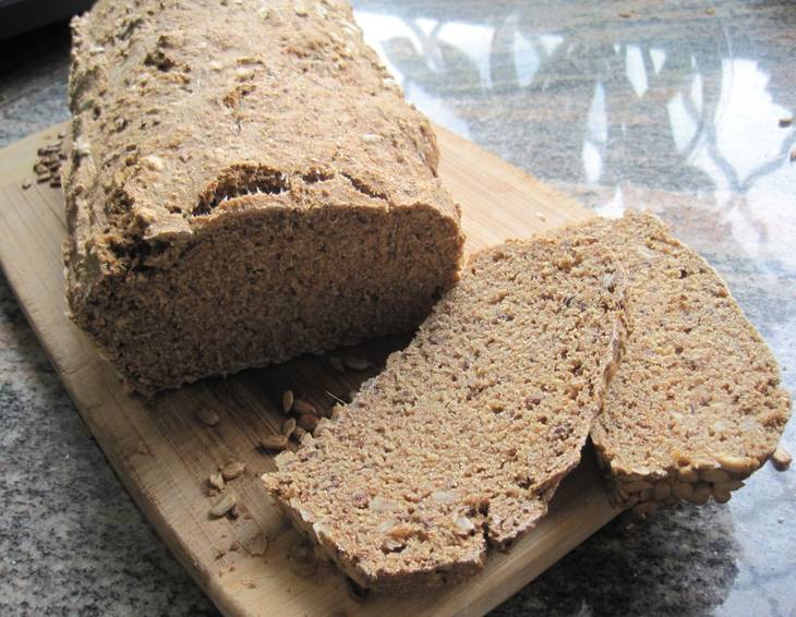 Weizen-Dinkel-Brot ohne Germ