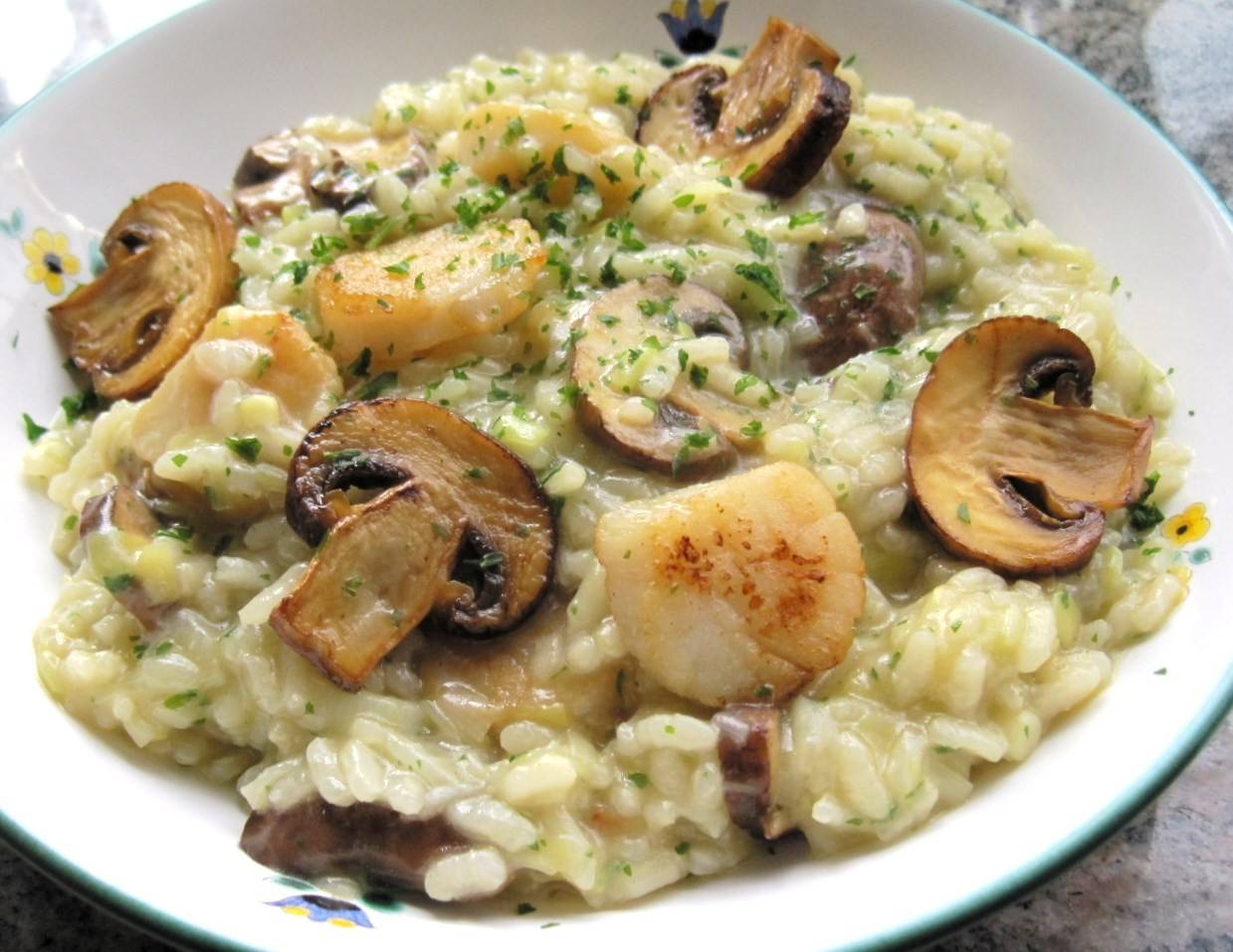 Risotto mit Jakobsmuscheln und Champignons Rezept - ichkoche.de Risotto mit Jakobsmuscheln und Champignons Rezept - ichkoche.de