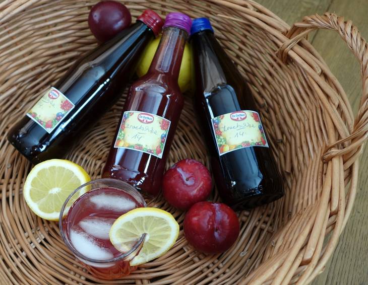 Zwetschkensirup mit Minze Zwetschkensirup mit Minze