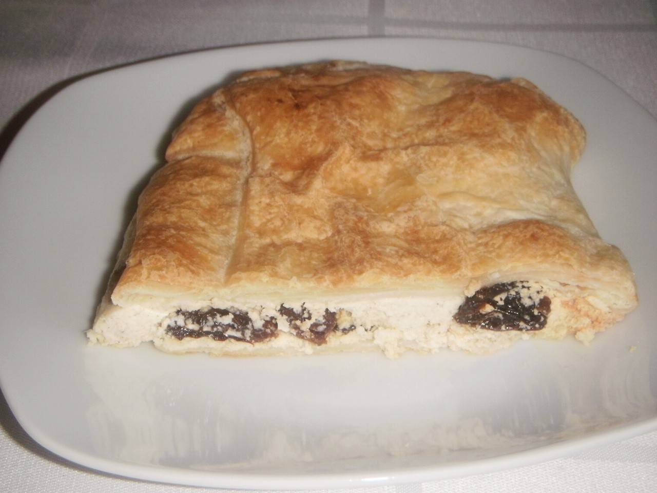Rezept für Topfenstrudel mit Rosinen