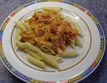 Penne mit Paprika-Tomaten-Sauce Penne mit Paprika-Tomaten-Sauce
