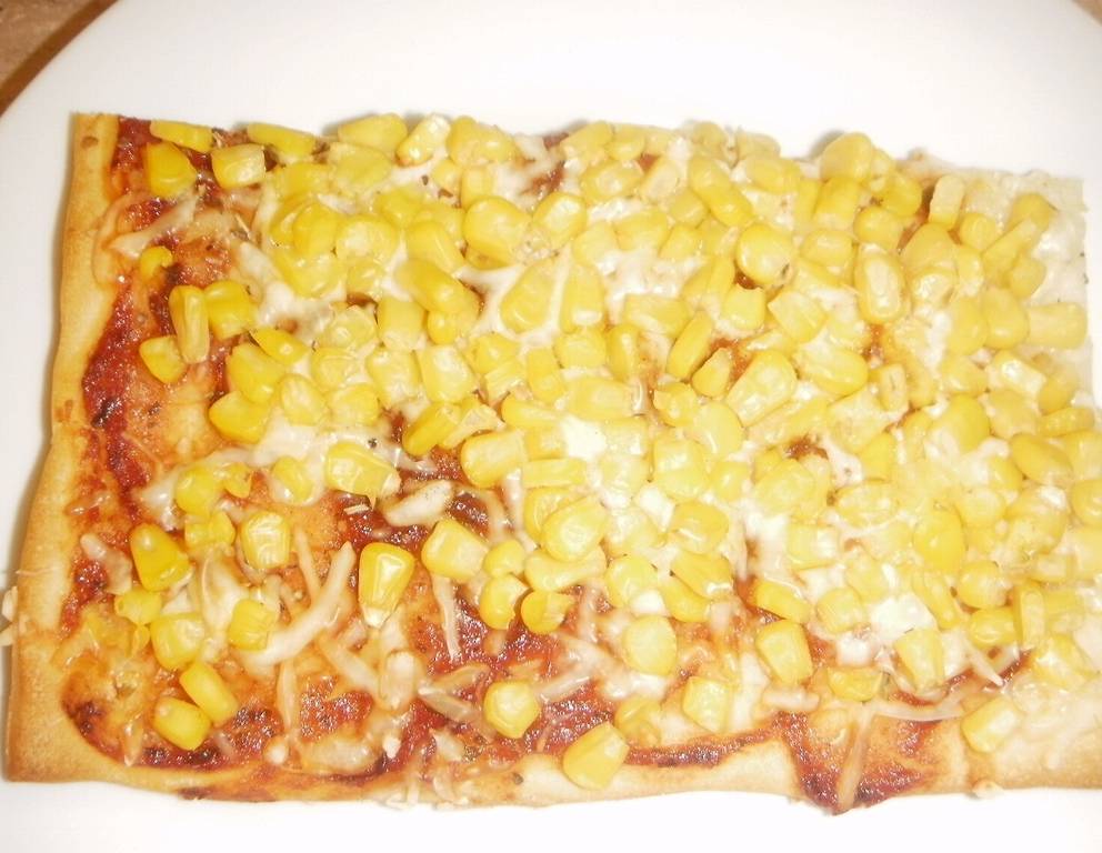 Käse-Mais-Pizza Käse-Mais-Pizza
