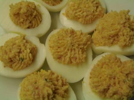 Gefüllte Eier mit Schinken Rezept - ichkoche.at Gefüllte Eier mit Schinken Rezept - ichkoche.at