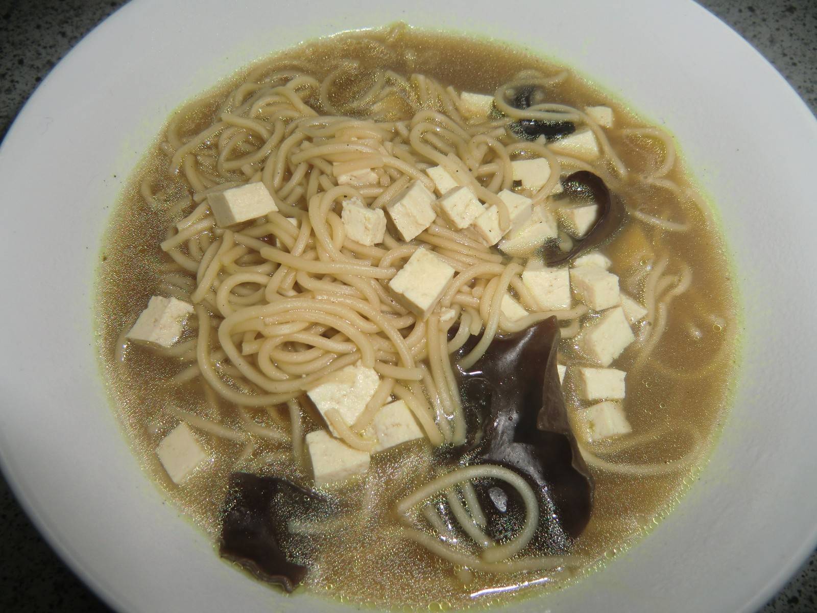 Tofu-Pilz-Suppe