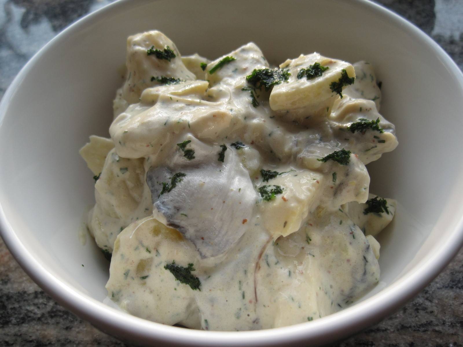 Heringssalat mit Kartoffeln Rezept - ichkoche.de Heringssalat mit Kartoffeln Rezept - ichkoche.de