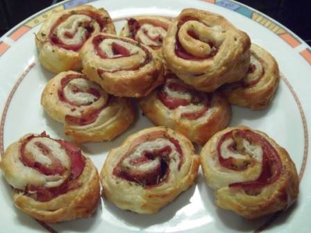 Rezet für Blätterteigschnecken mit Rohschinken