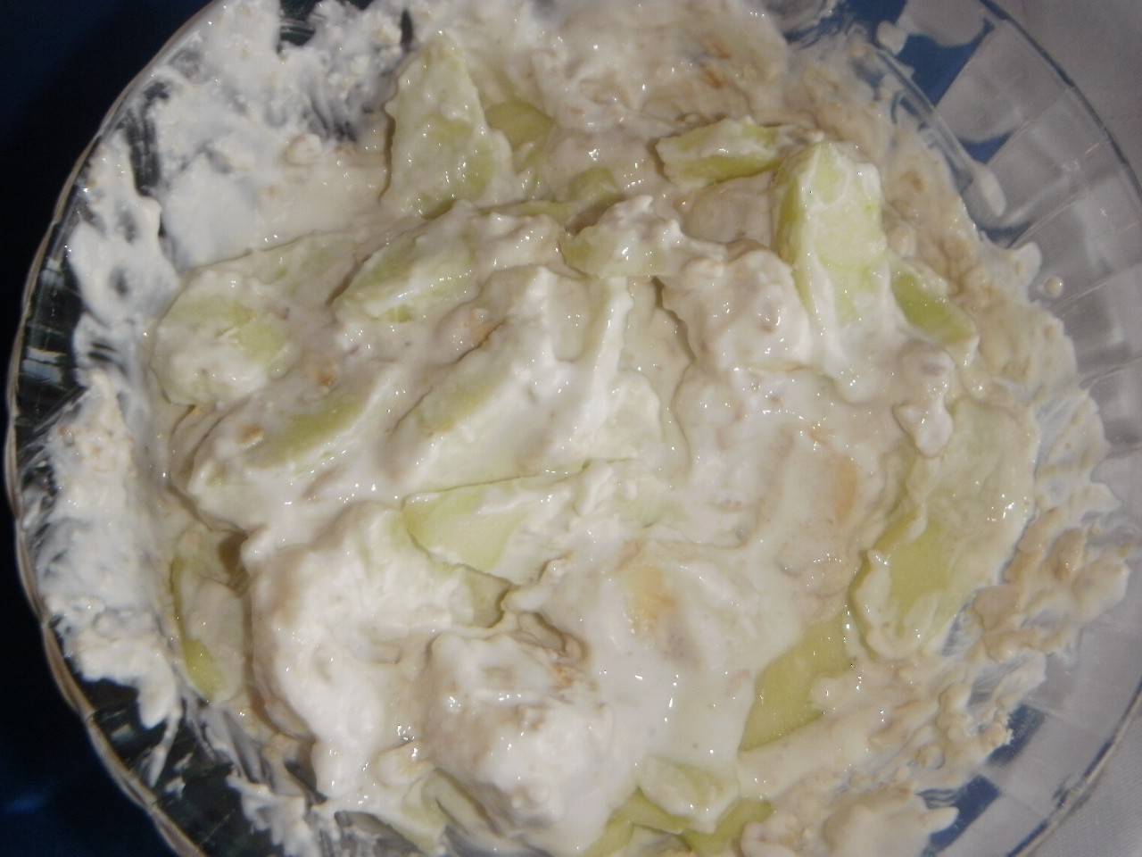 Rezept für Apfel-Banane-Haferflocken-Müsli