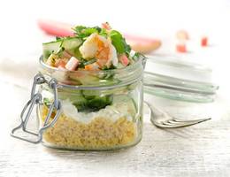 Mozzarella-Gurken-Couscous Salat im Glas - Salat to go