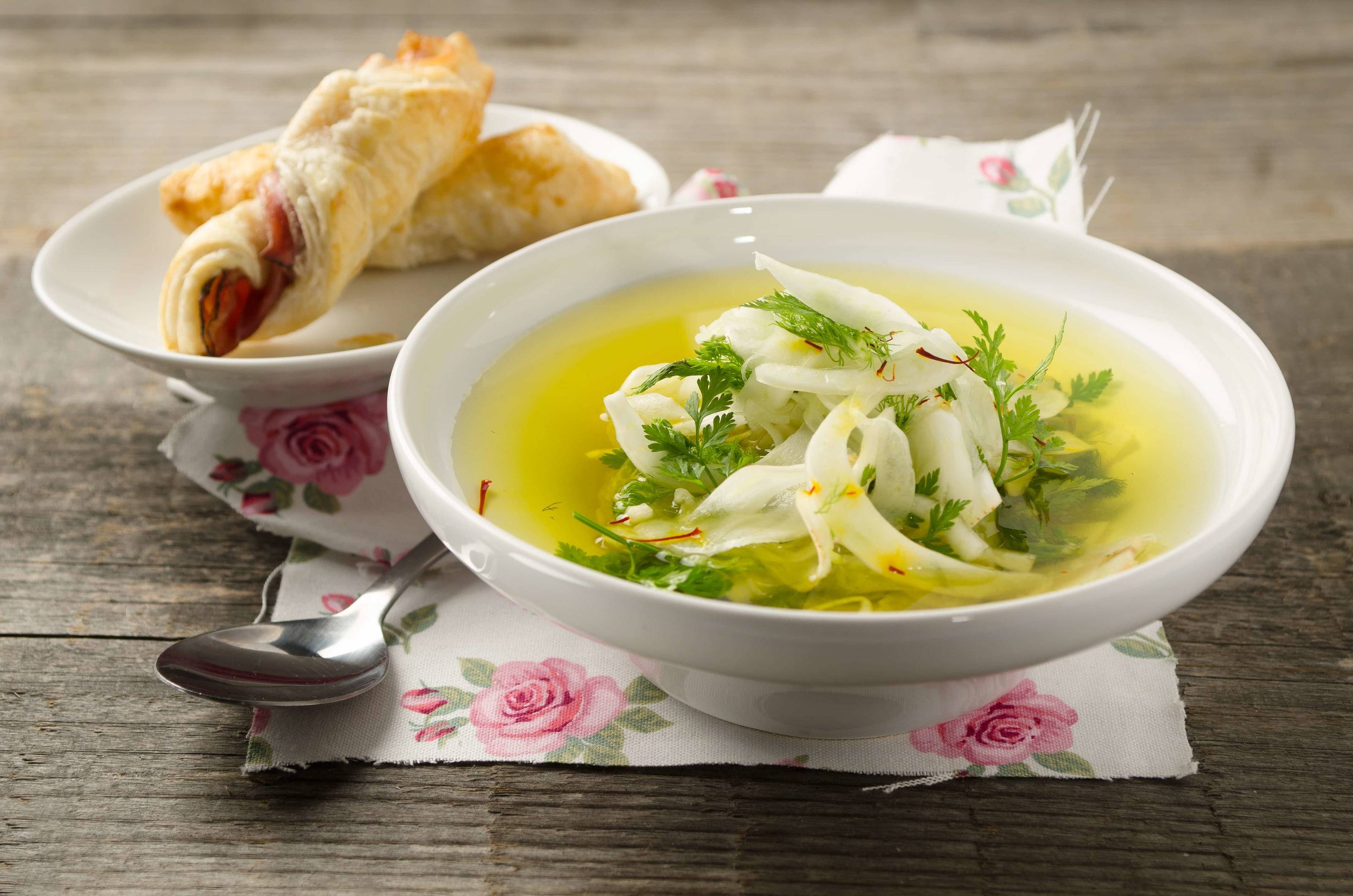 Klare Fenchelsuppe