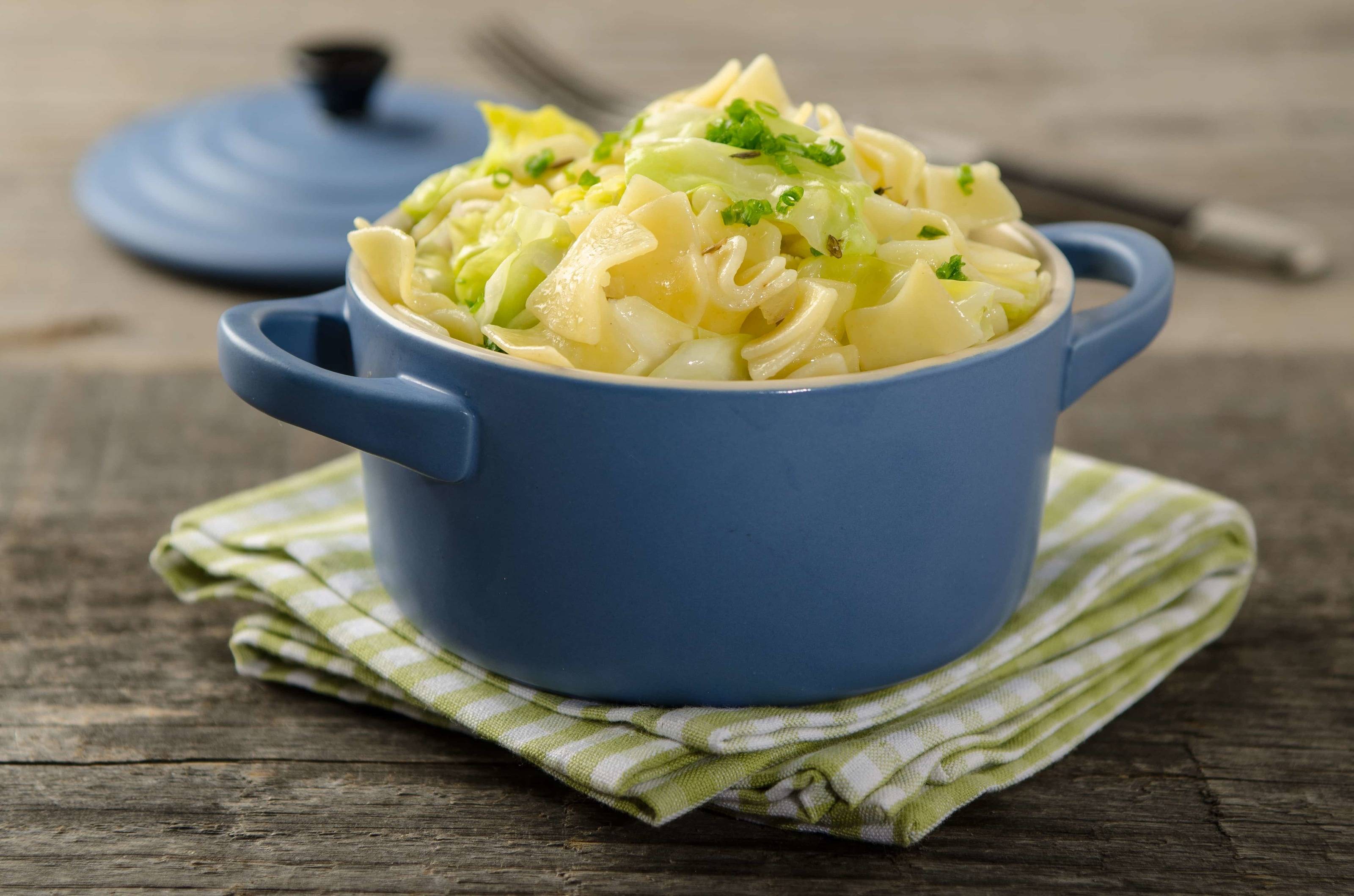 Krautfleckerln Rezept - ichkoche.at Krautfleckerln Rezept - ichkoche.at