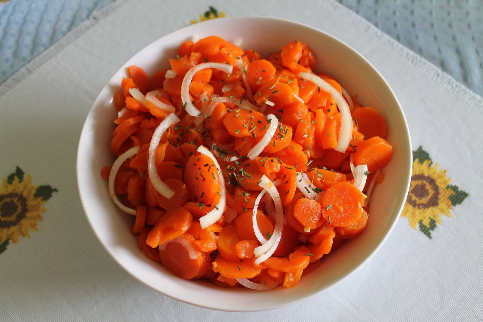 Karottensalat Rezept - ichkoche.de Karottensalat Rezept - ichkoche.de