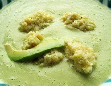 Avocadosuppe mit Fischnockerl Avocadosuppe mit Fischnockerl