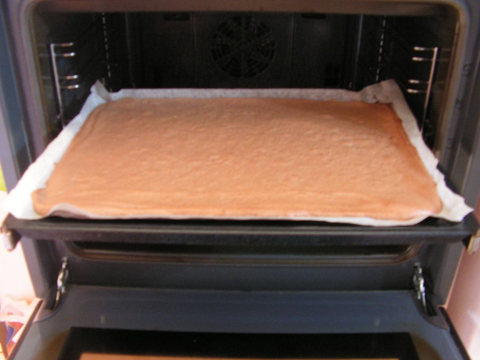 Biskuit (Grundrezept) - ichkoche.at Biskuit (Grundrezept) - ichkoche.at