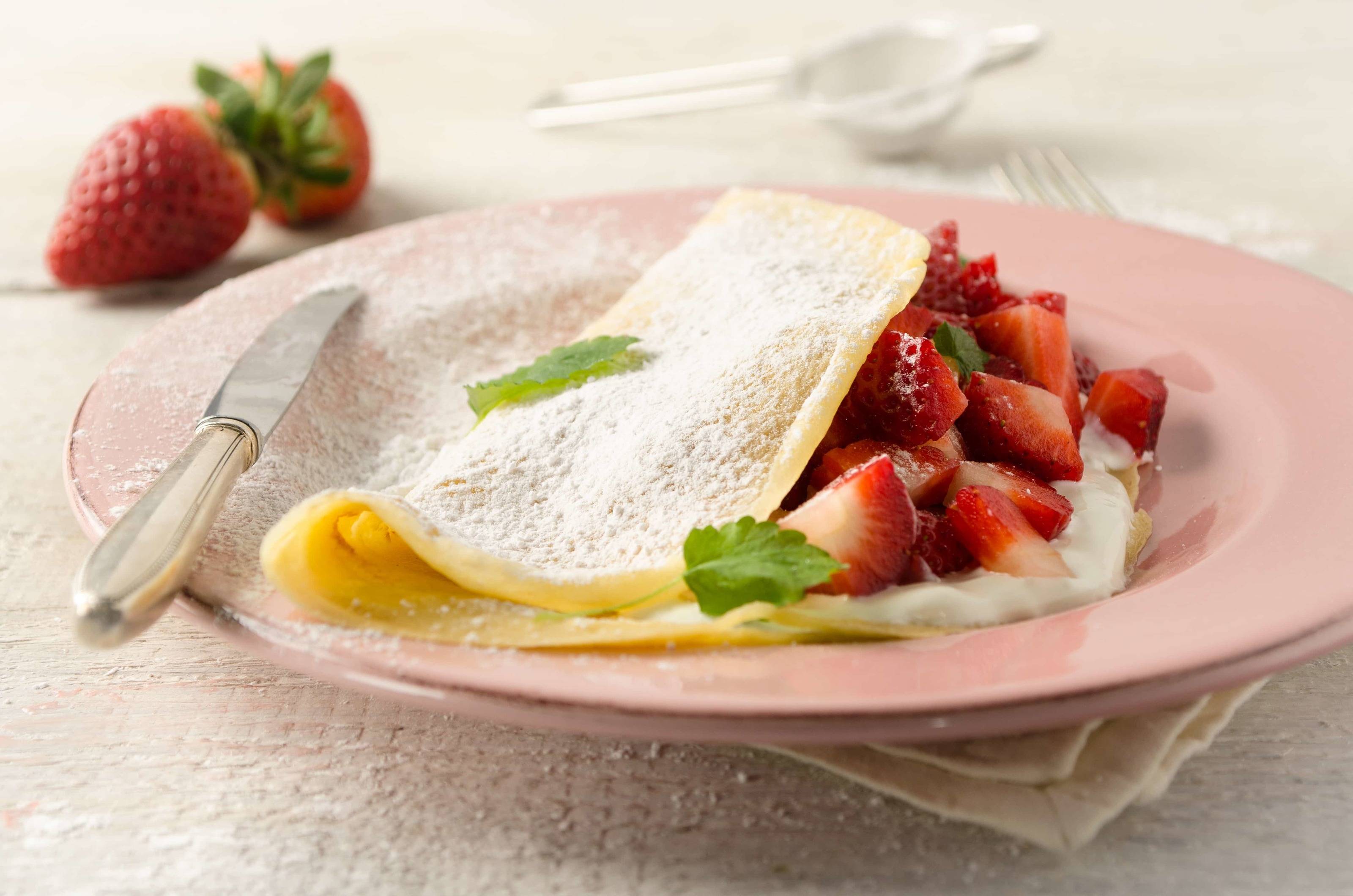 Erdbeer-Sauerrahm-Palatschinken Rezept - ichkoche