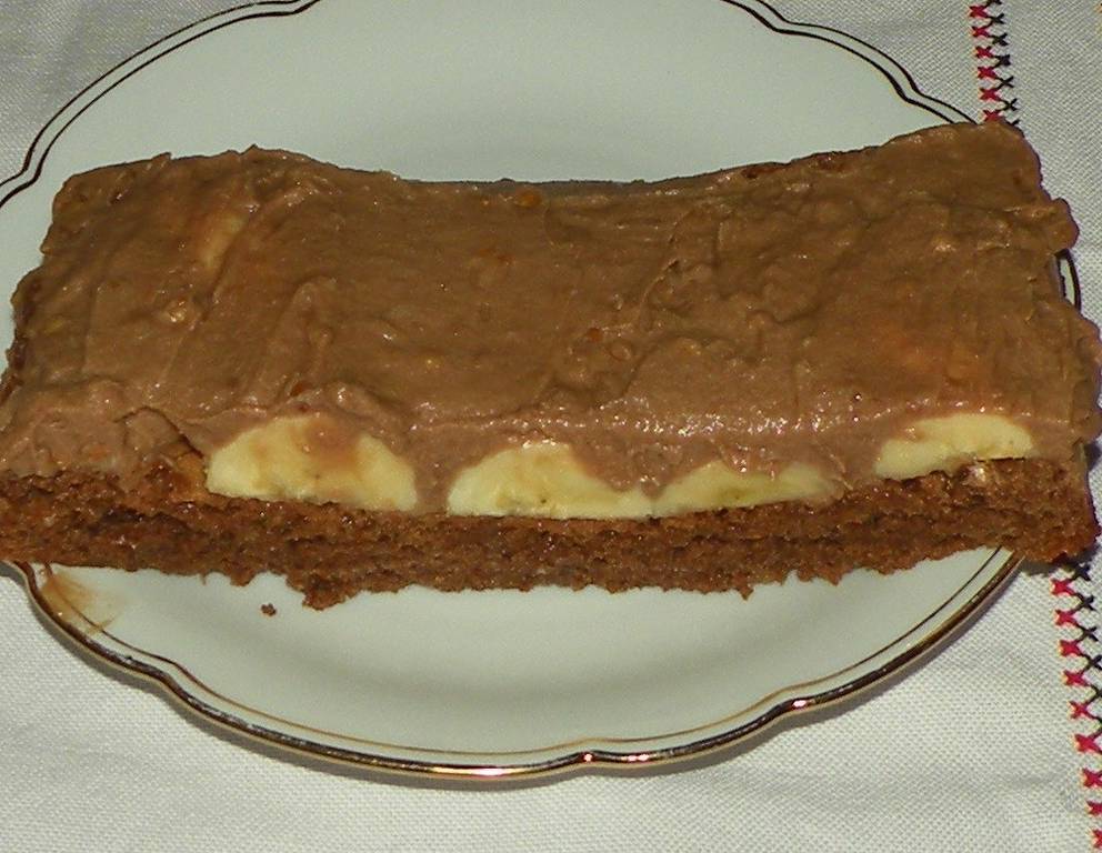 Affenkuchen mit Erdnüssen und Bananen Affenkuchen mit Erdnüssen und Bananen