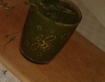 Grüner Bananen-Smoothie mit Kresse Grüner Bananen-Smoothie mit Kresse
