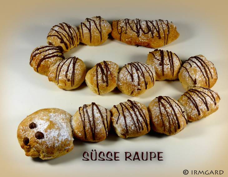 Süße Croissant-Raupe