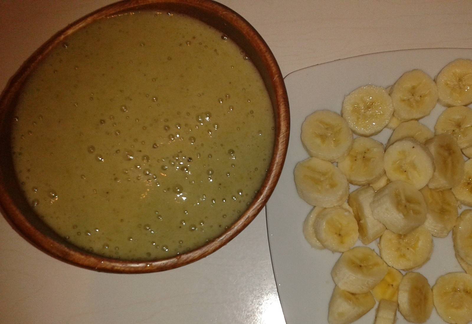Lockere Bananen-Salat-Suppe