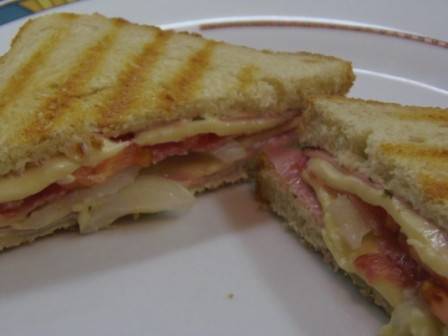 Herberts Spezialtoast Rezept - ichkoche.de Herberts Spezialtoast Rezept - ichkoche.de