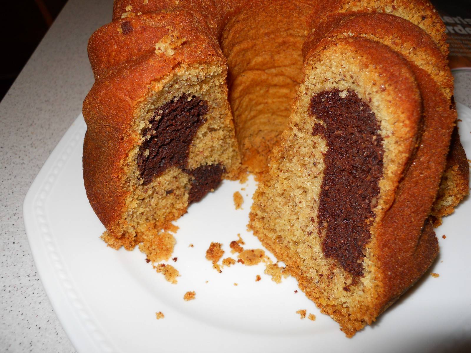 Marmorölkuchen mit Dinkel und Kamut