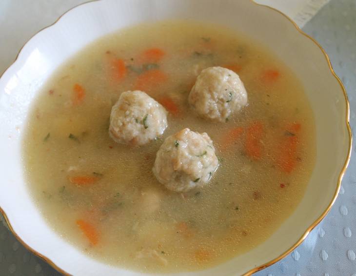 Einmachsuppe mit Bröselknöderl