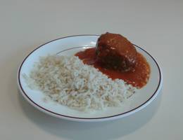 Gefüllte Paprika mit Paradeissauce Gefüllte Paprika mit Paradeissauce