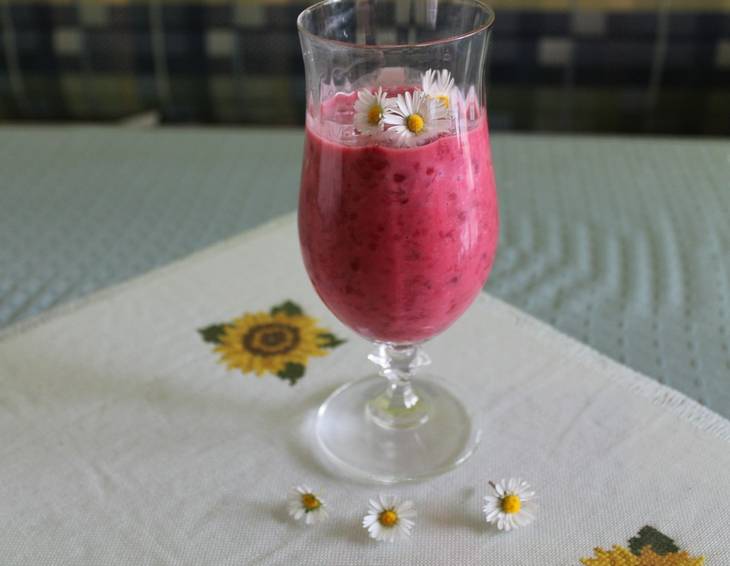 Blumige geeiste Himbeeren Blumige geeiste Himbeeren