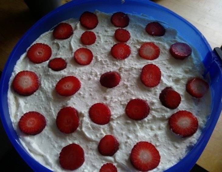 Erdbeer-Joghurt-Torte ohne Gelatine