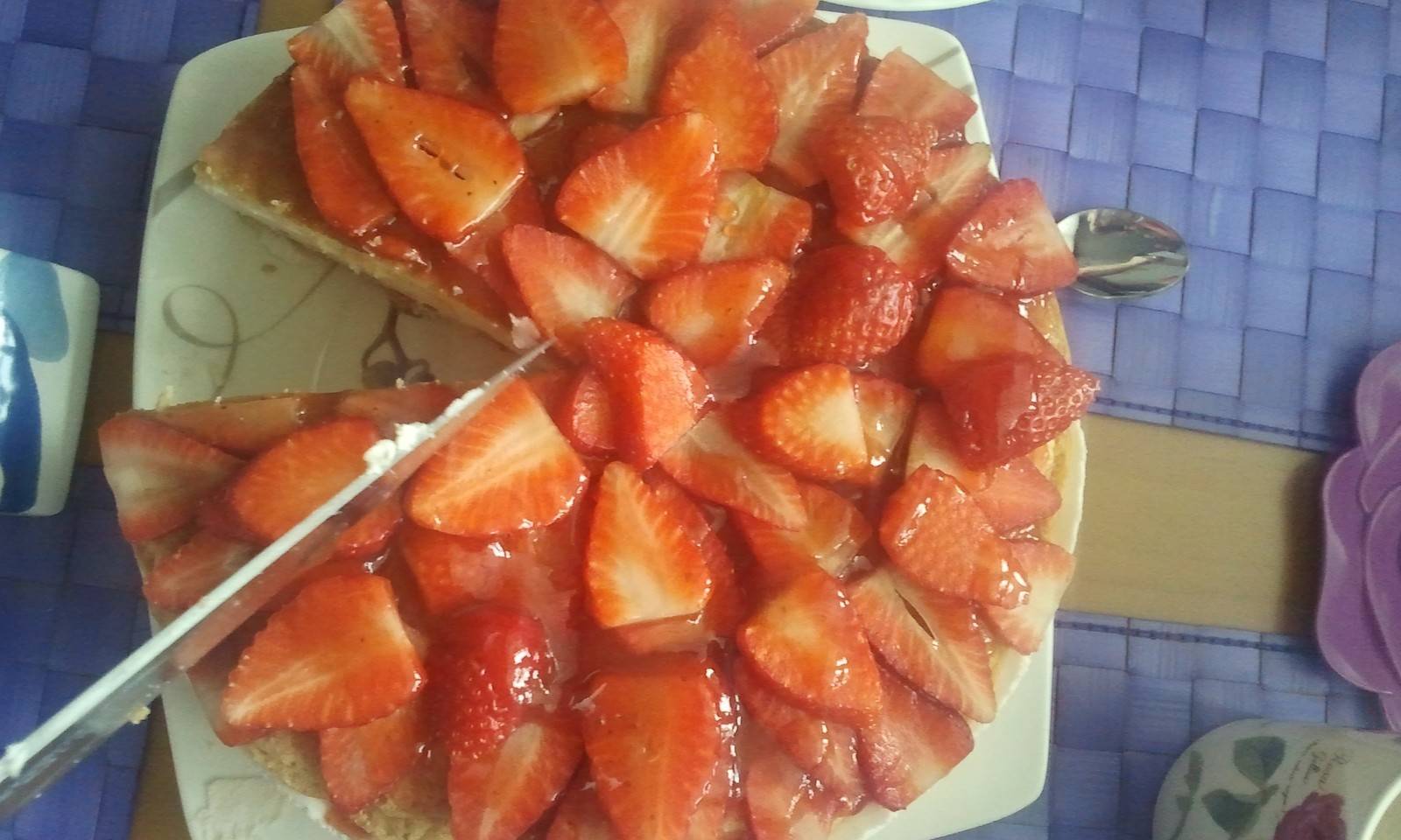 Einfache Erdbeertorte Rezept - ichkoche.at Einfache Erdbeertorte Rezept - ichkoche.at