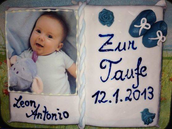 Taufbuch-Torte