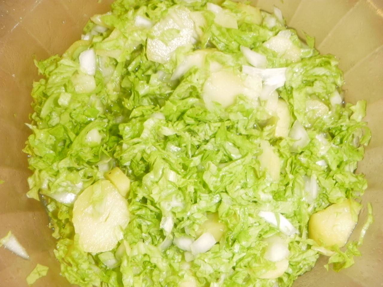 Lollo bionda-Salat mit Kartoffeln